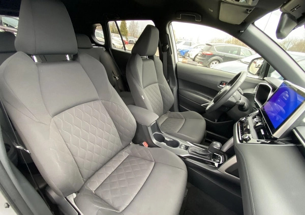 Toyota Corolla Cross cena 166900 przebieg: 17137, rok produkcji 2022 z Margonin małe 211